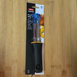 OXO Good Grips Black and Blue Peach Pitter